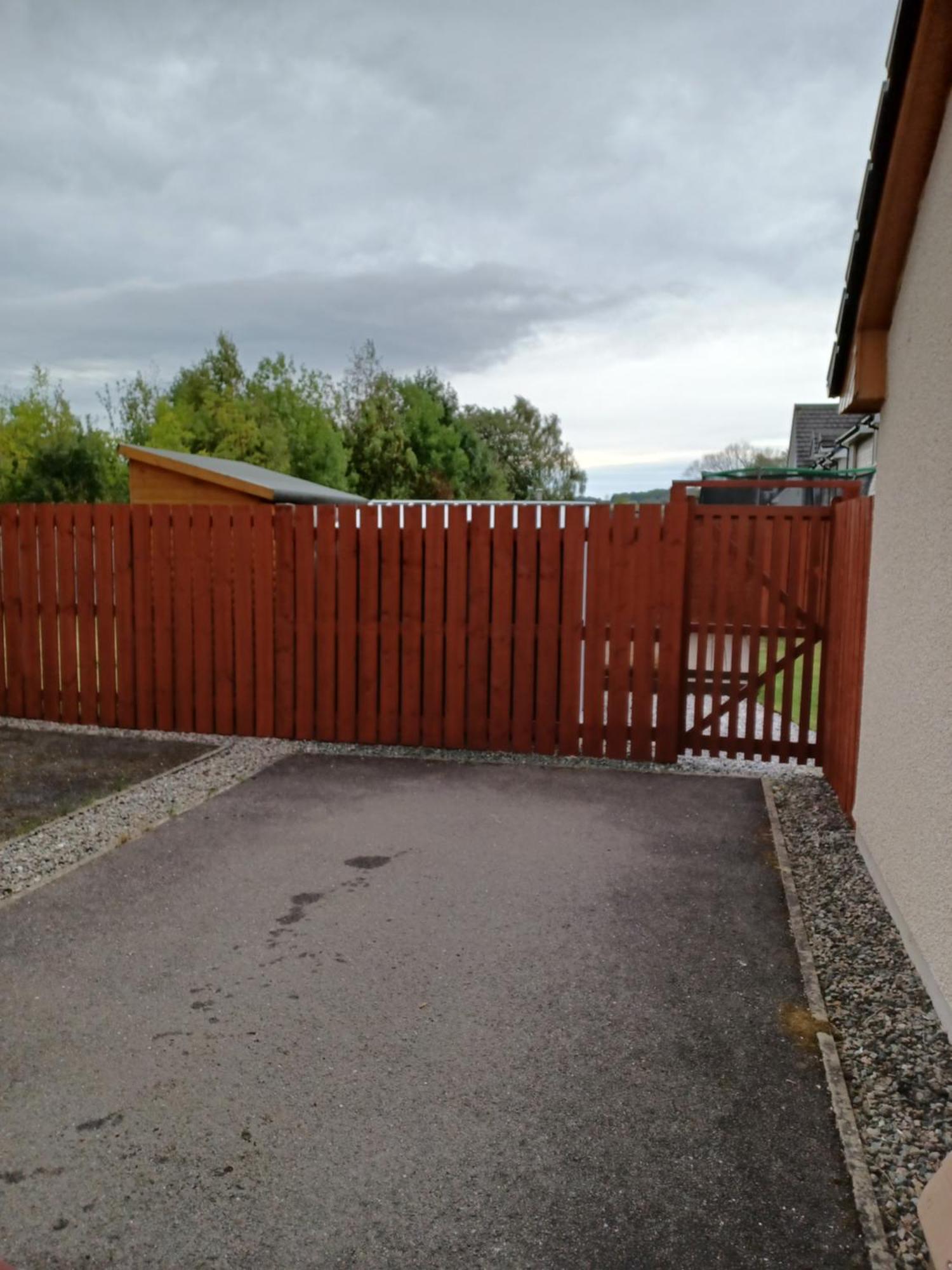 Modern 2 Bedroom Semi Detached House With Own Private Driveway Inverness Exteriér fotografie